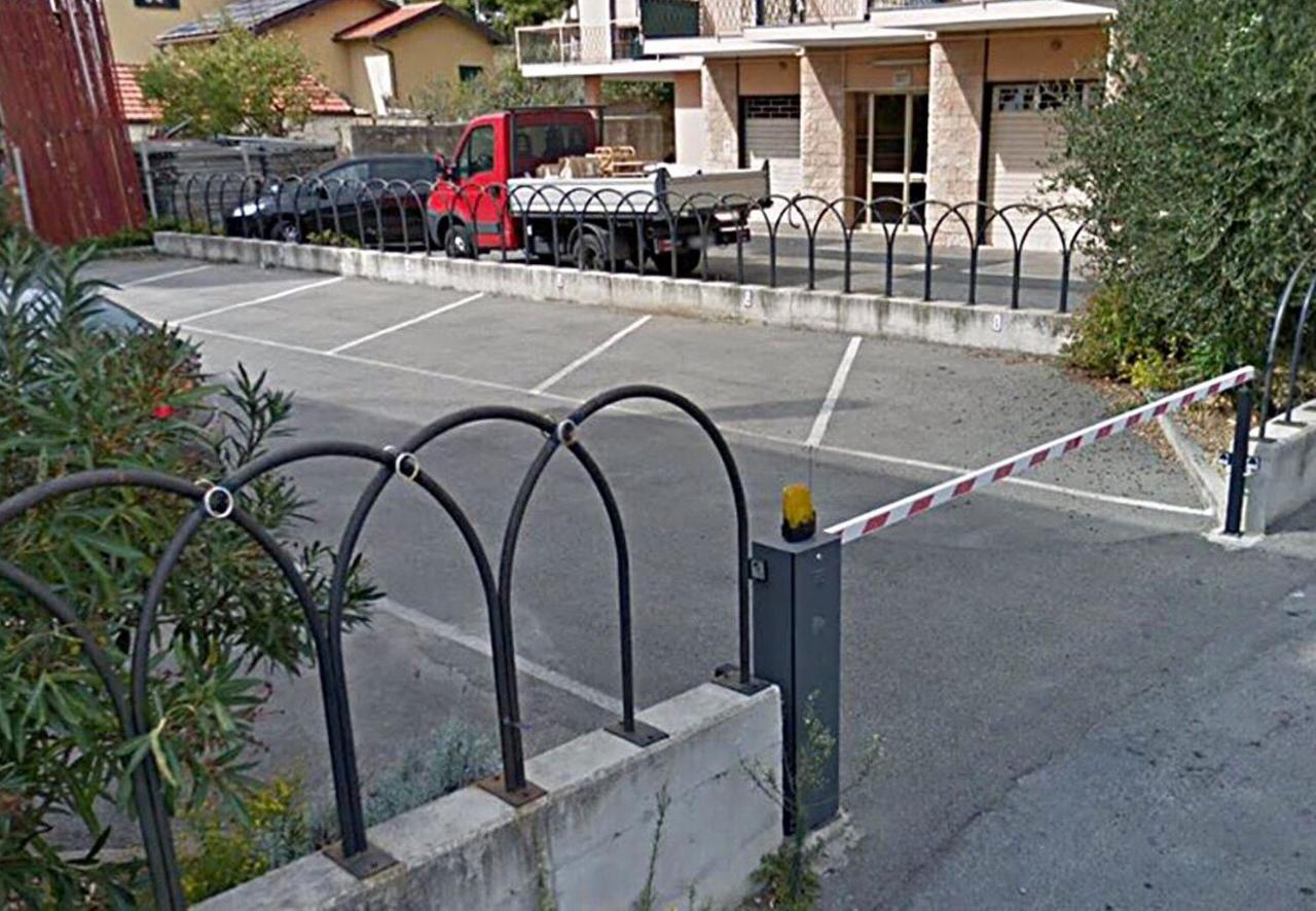 Posto Auto Gratuito Relax A 30 Metri Dal Mare Apartment Riva Ligure Exterior photo